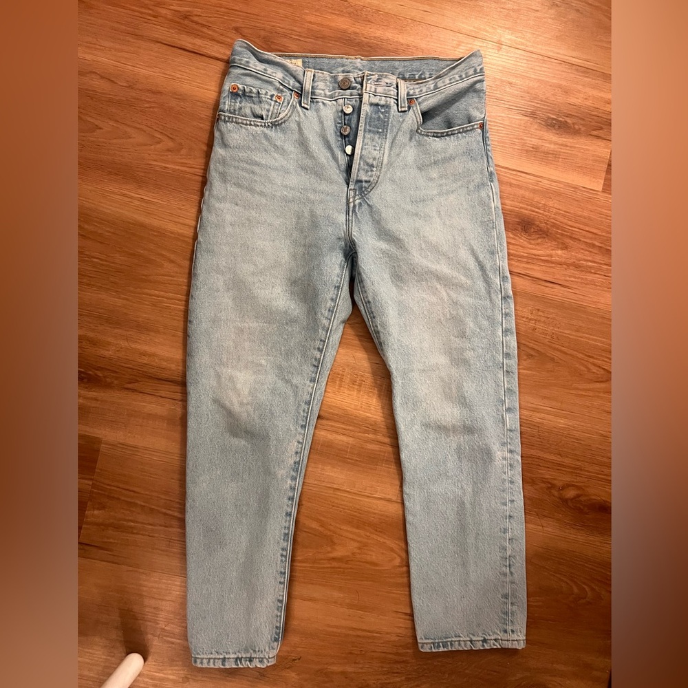 Levi’s 501 Premium Denim Size 27 Women’s Lightwash Straight Leg Jeans